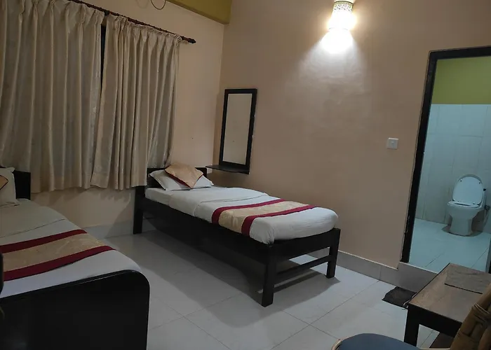 Hotel August International