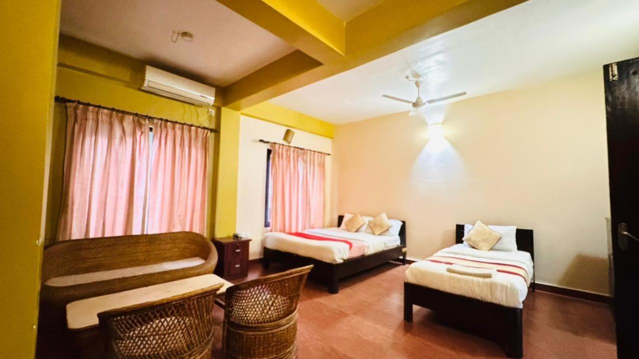Hotel August International