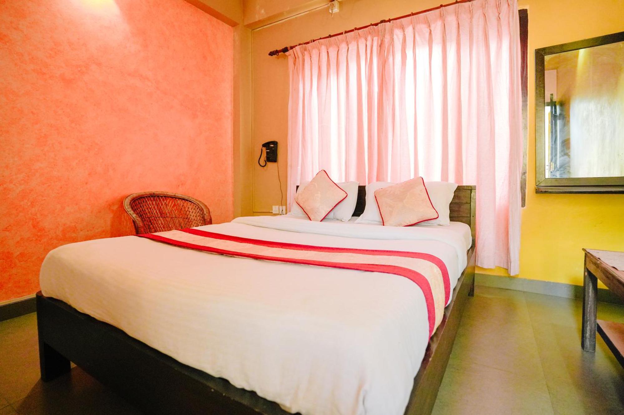 Hotel August International 2*
